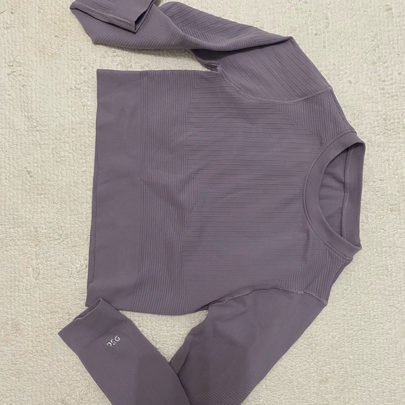 Dick’s Sporting Goods Cropped Athletic Long Sleeve Top - Picture 1 of 5